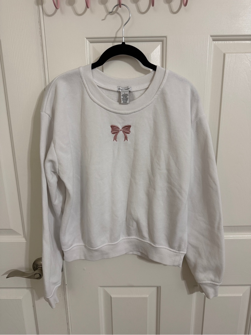 Better Together L White Cropped Sweatshirt Pink Embroidered Bow